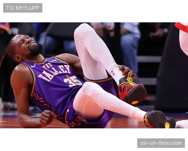 官方伤病报告：太阳队杜兰特（脚踝）预计将在明日复出